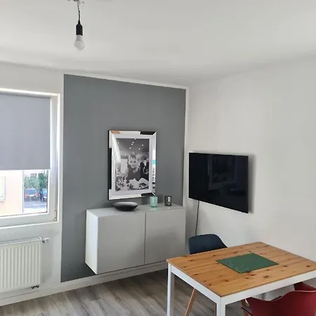 Schoene 2 City, Netflix &prime Apartment